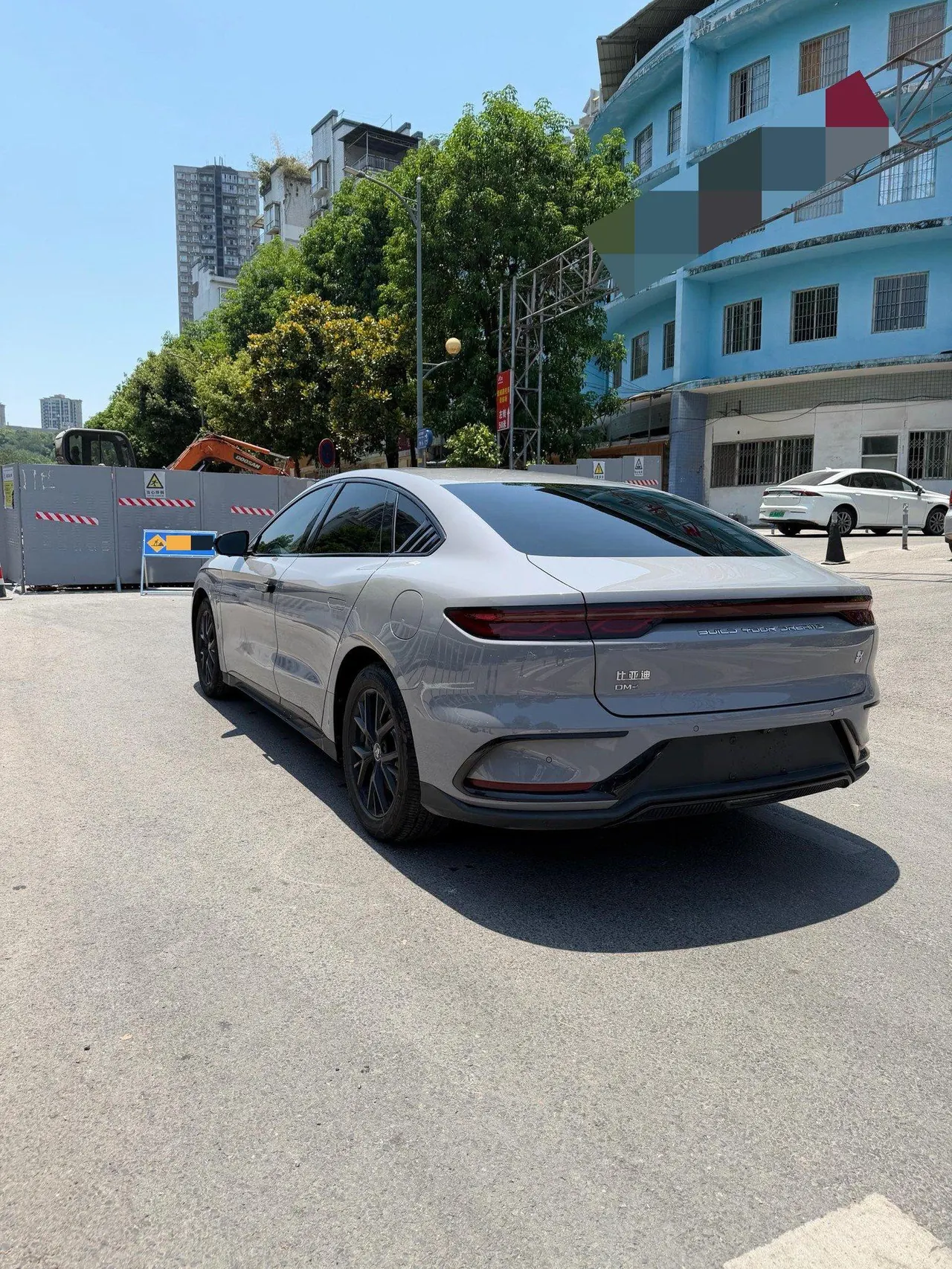 BYD 2025 Chinese DM-i 1.5T stepless 125KM elite automatic gear 8