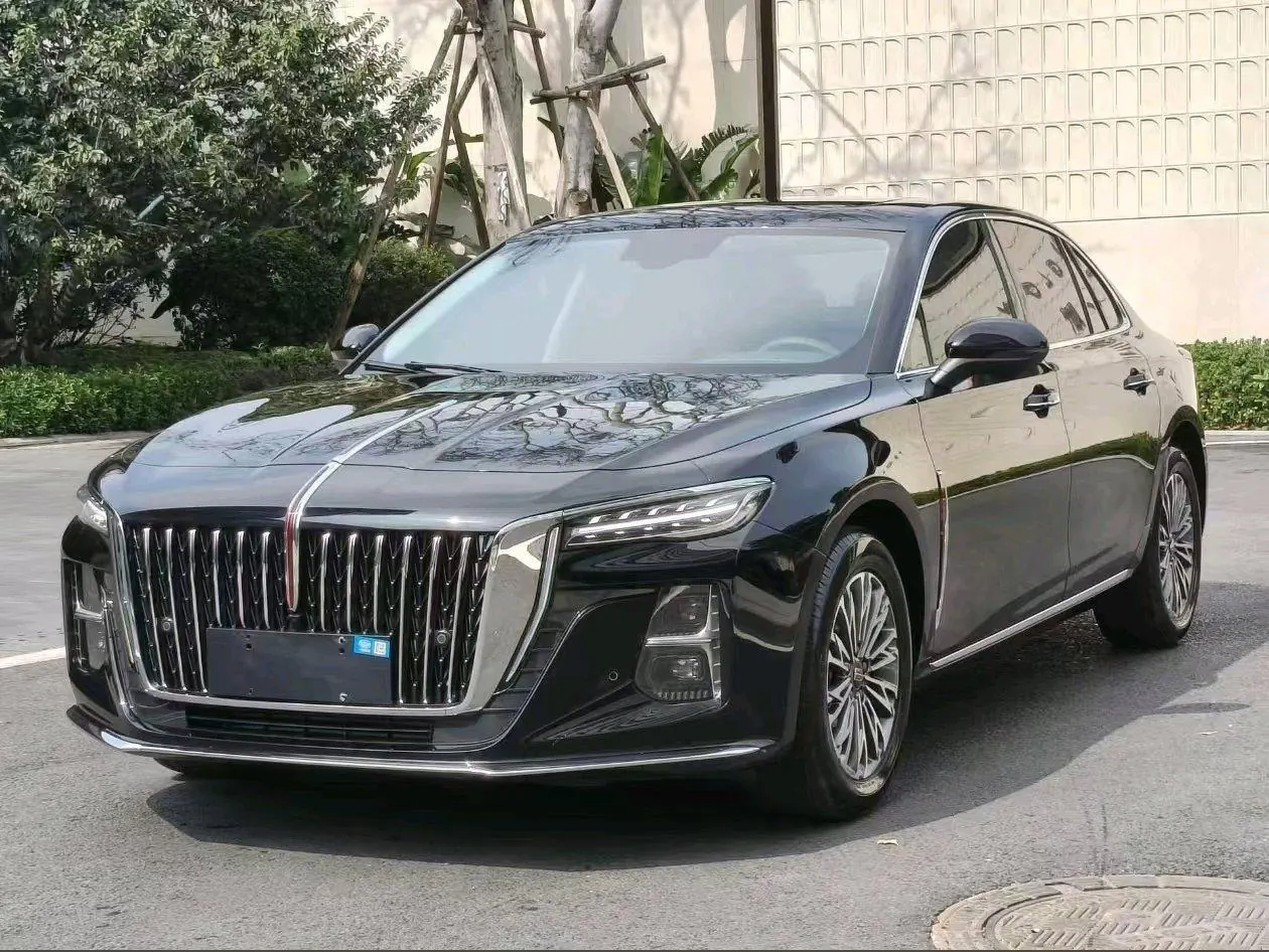 HongQi 2025 H5 2.0T Flag Chang 500000 Commemorative Automatic Gear - View 1