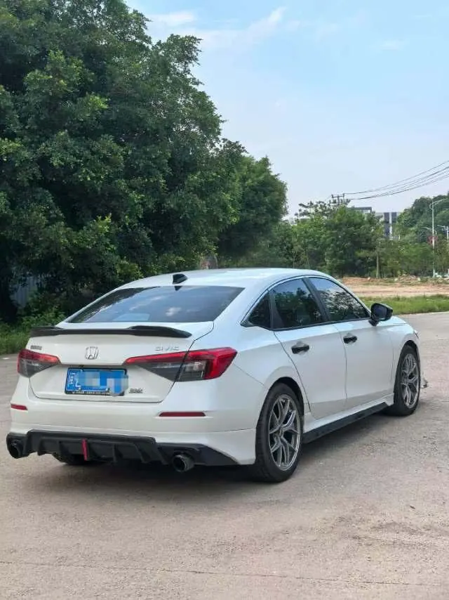 Honda 2023 Civic 1.5T CVT 240TURBO Sporty Edition Automatic 3