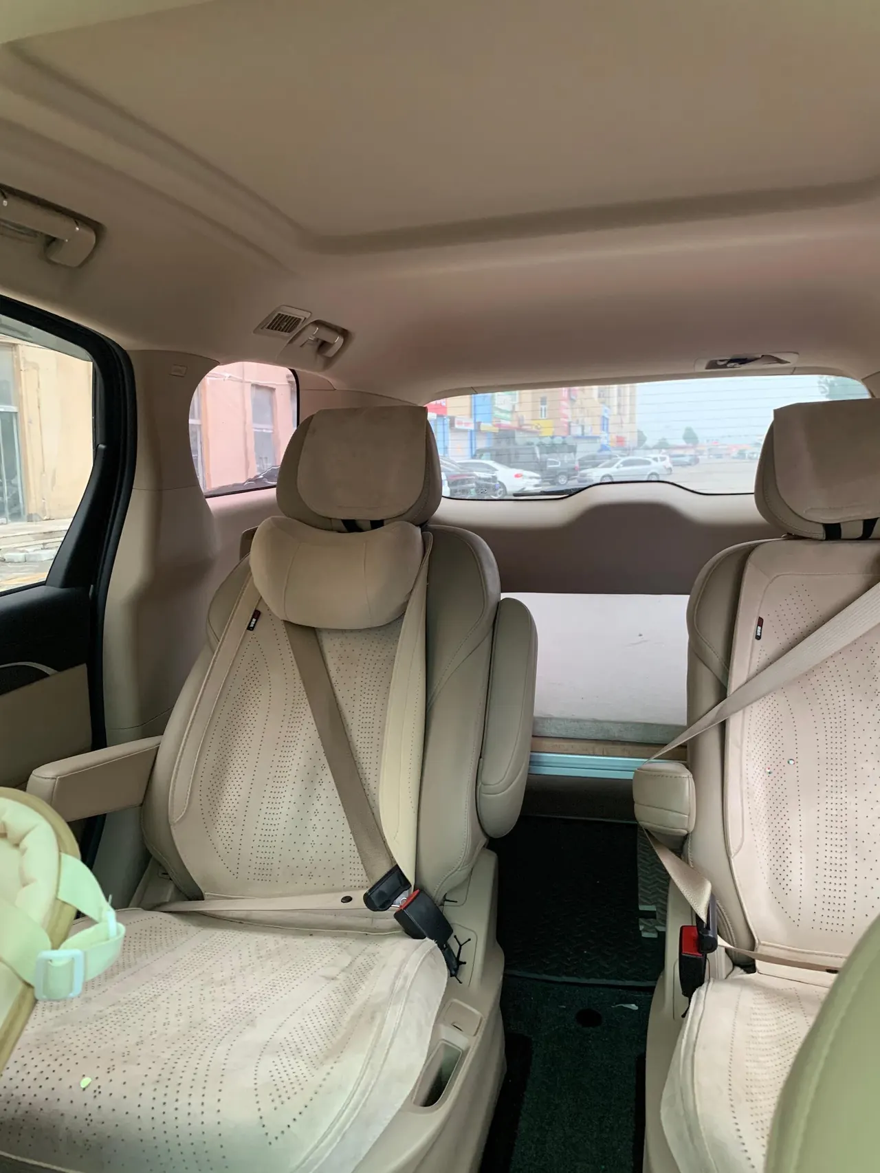 Buick 2025 GL8 Lu Shang 1.5T Smart Edition 7-seat Automatic Gear 4