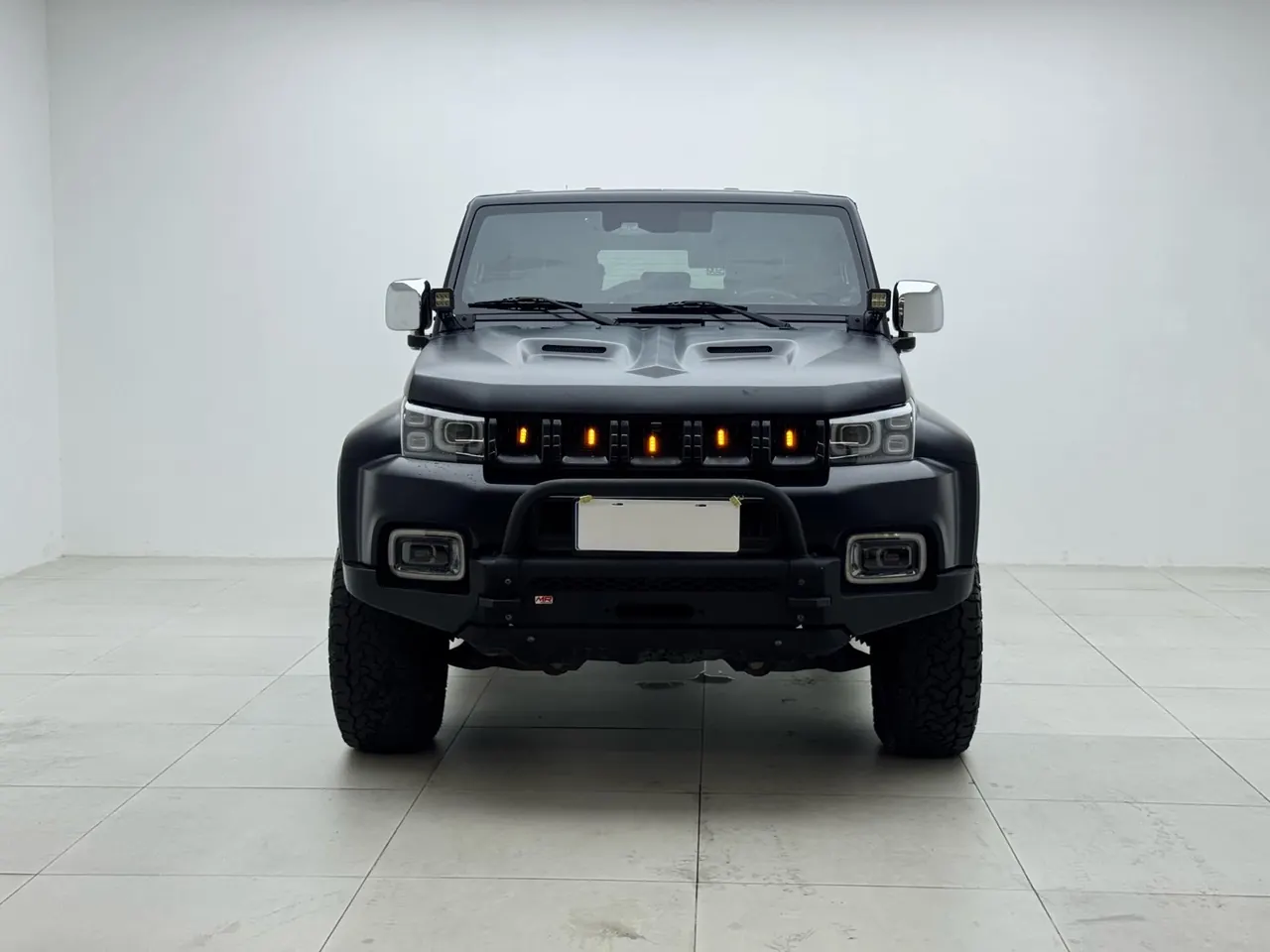 Beijing 2021 BJ40 2.0T four-wheel drive blade hero version chivalrous automatic gear 2