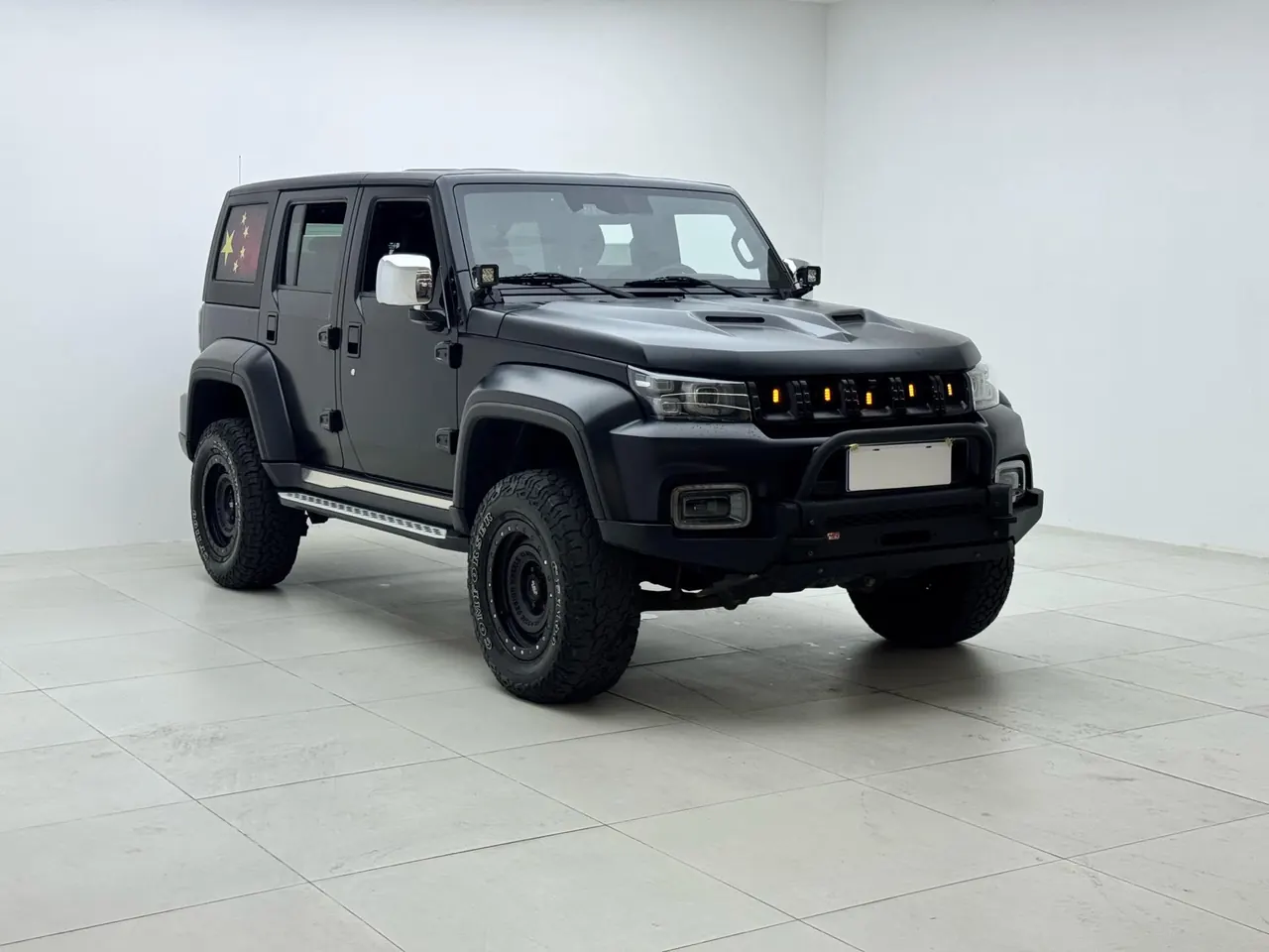 Beijing 2021 BJ40 2.0T four-wheel drive blade hero version chivalrous automatic gear 3