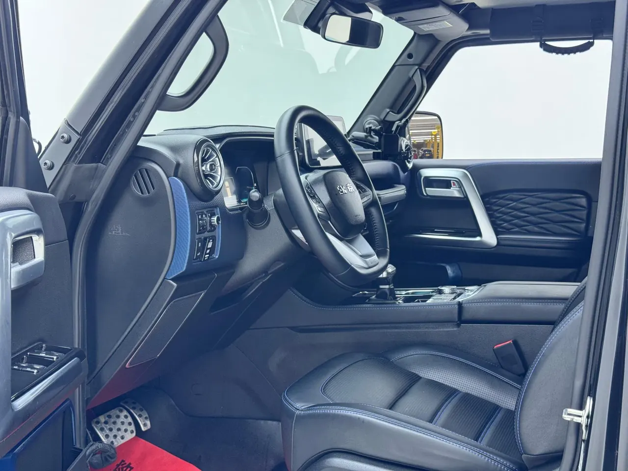 Beijing 2021 BJ40 2.0T four-wheel drive blade hero version chivalrous automatic gear 8