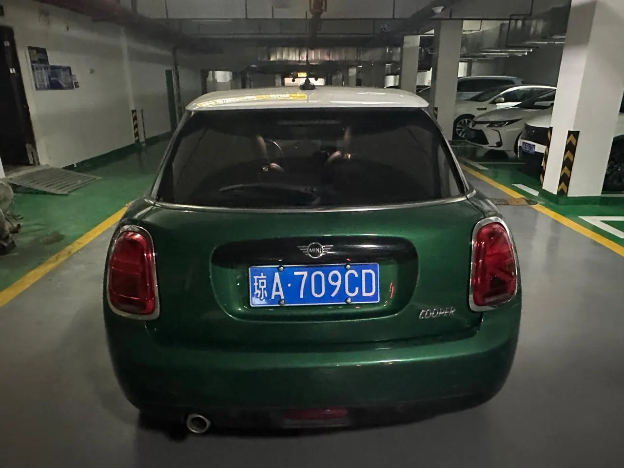 MINI Mini 5-Door (Imported) 2021 Mini Cooper 1.5T Classic Auto 8