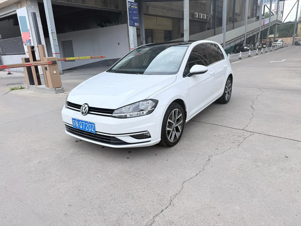 Volkswagen 2020 Golf 7 1.4TSI 280TSI Comfortable Automatic - View 1