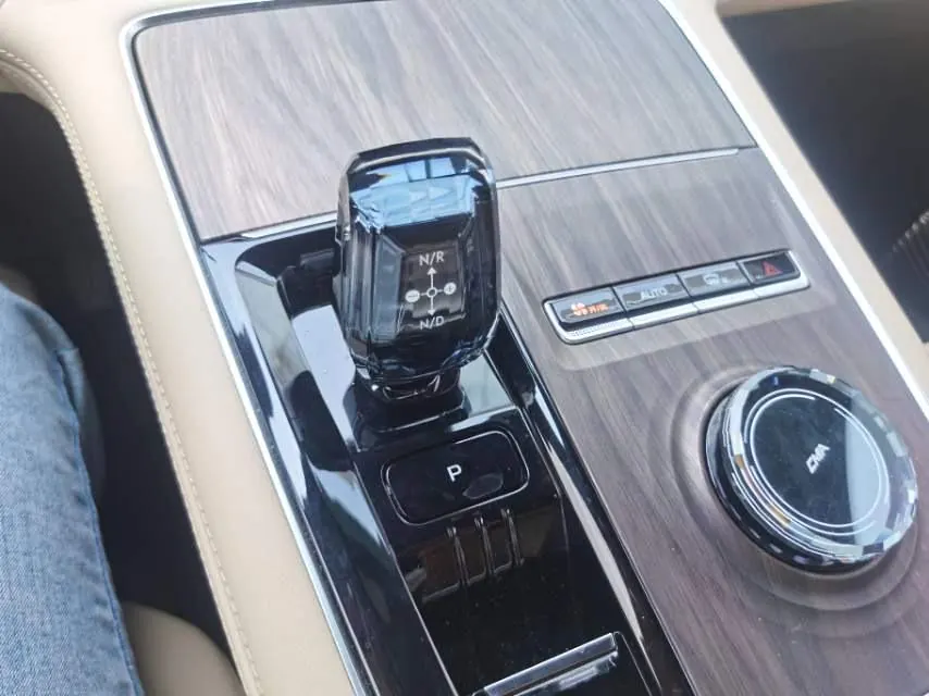 Geely 2025 XingyueL (Monjaro) 2.0TD Oriental Obsidian 4WD full-moon version automatic gear 13