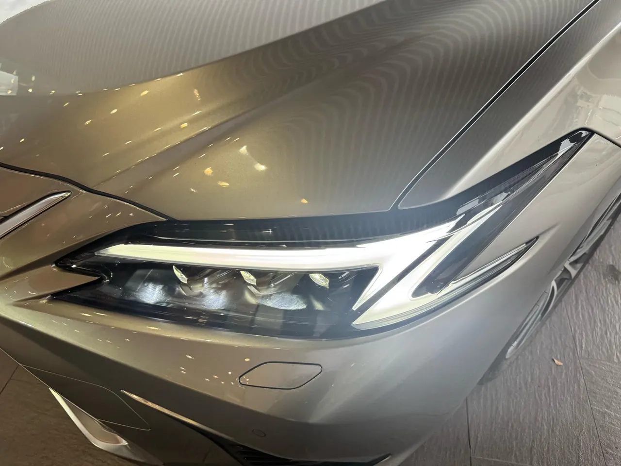 Lexus ES (Imported) 2025 ES300h 2.5 Stepless Premium Edition Automatic Gear 11