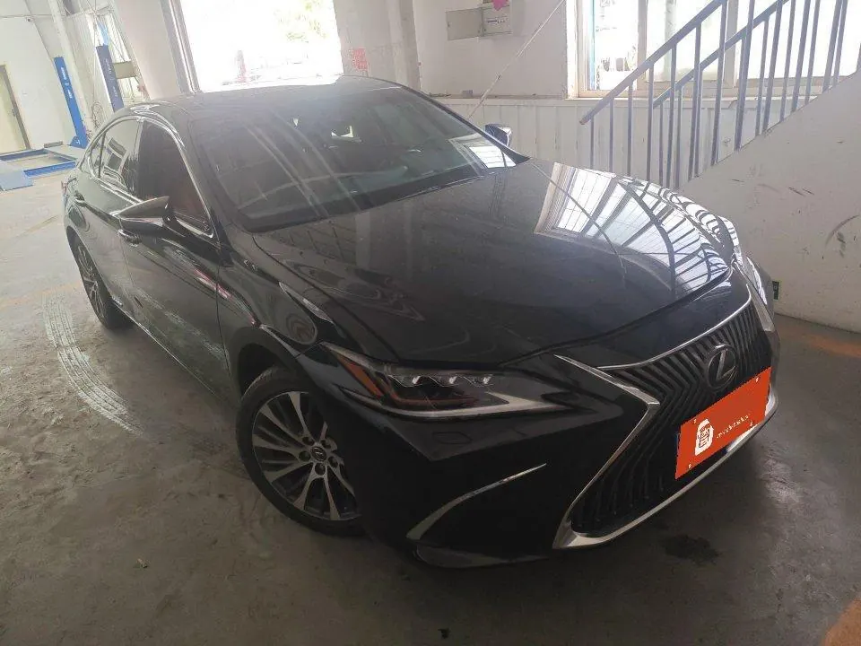 Lexus ES (Imported) 2020 ES300h 2.5 Stepless Premium Edition Automatic Gear 4