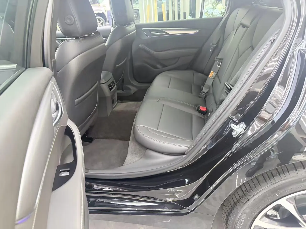 Cadillac 2025 CT5 2.0T 28T City Sports Edition Automatic Gear 6