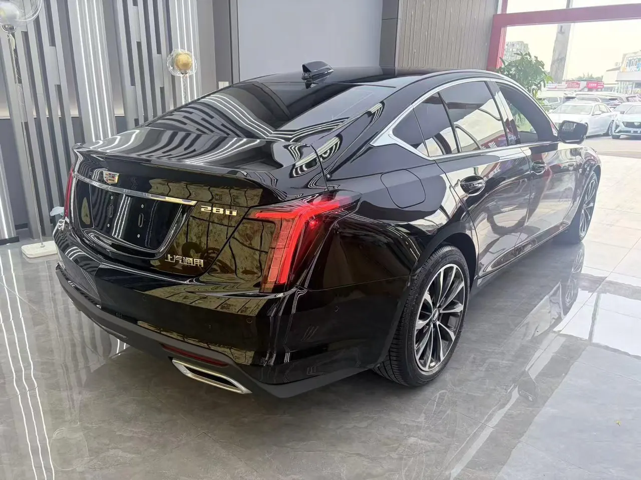 Cadillac 2025 CT5 2.0T 28T City Sports Edition Automatic Gear 9