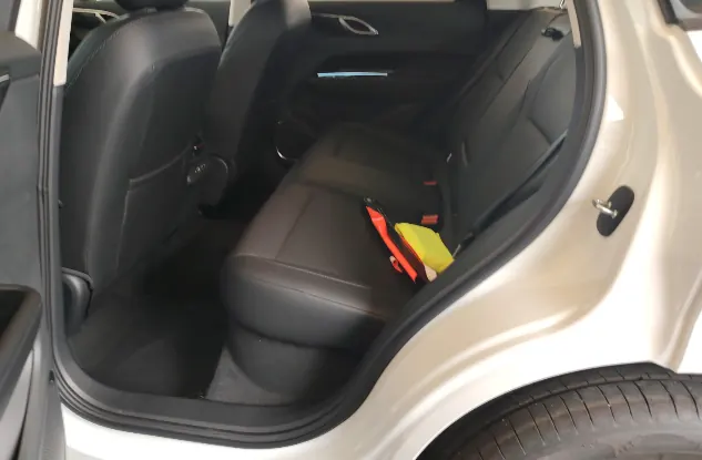 HongQi 2025 HS3 PHEV 1.5T 117km Strong Edition Automatic Gear 4