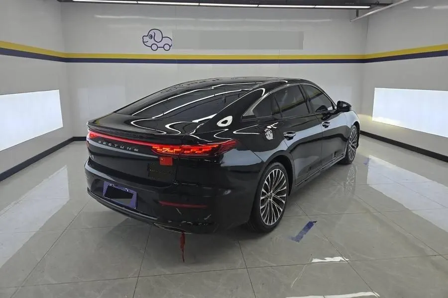 Bestune 2024 B70 1.5T Longteng Edition Leading Automatic Gear 3