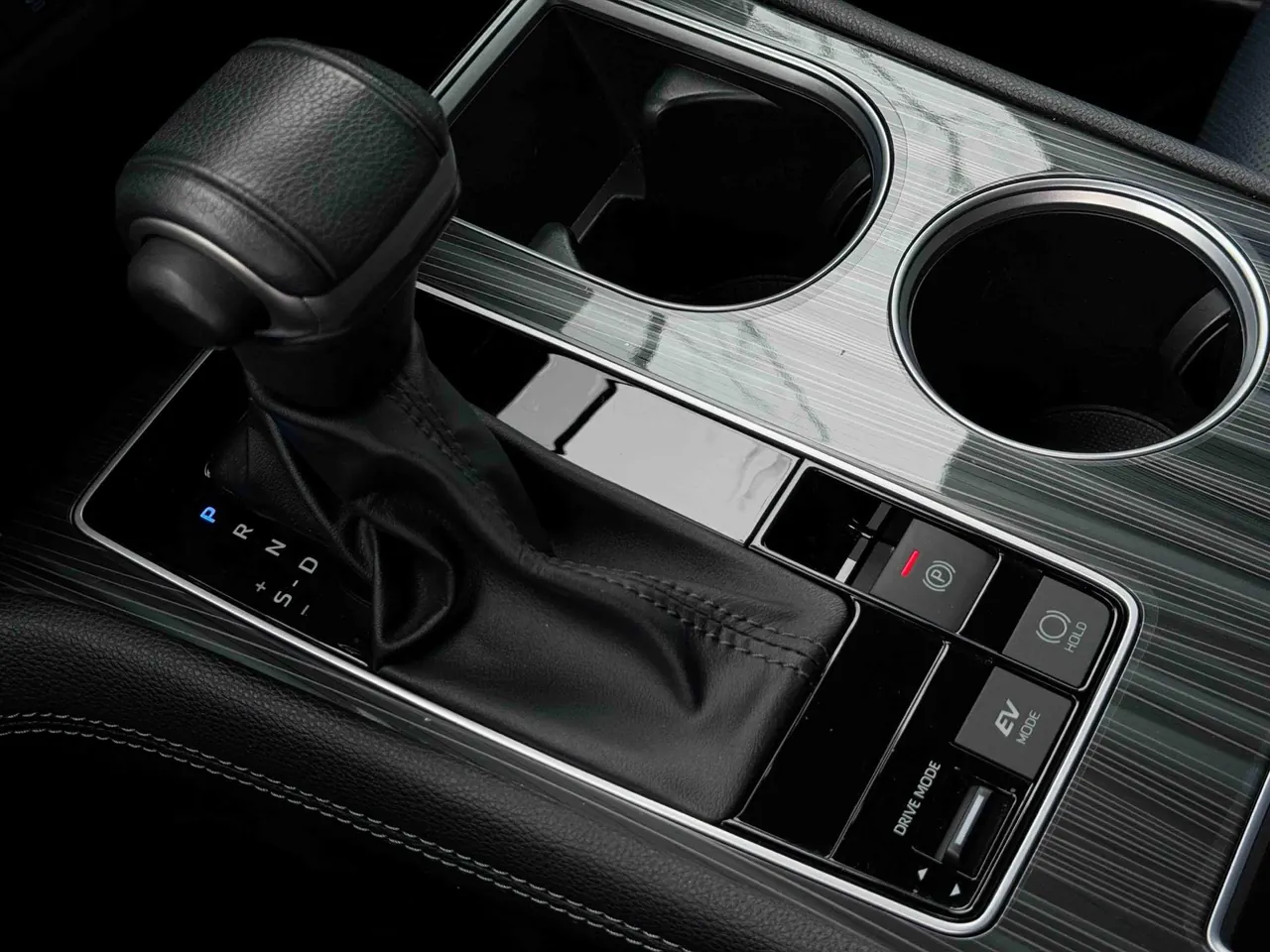Toyota 2021 Sai 2.5 Stepless Premium Edition Automatic Gear 14