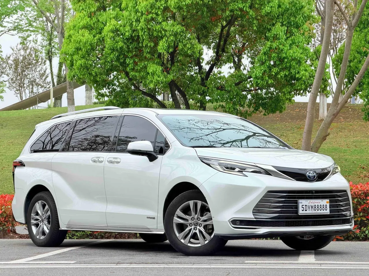 Toyota 2021 Sai 2.5 Stepless Premium Edition Automatic Gear 3