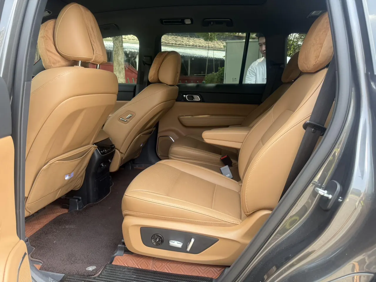 Li 2021 ONE 1.2T extended range 6-seat automatic gear 5