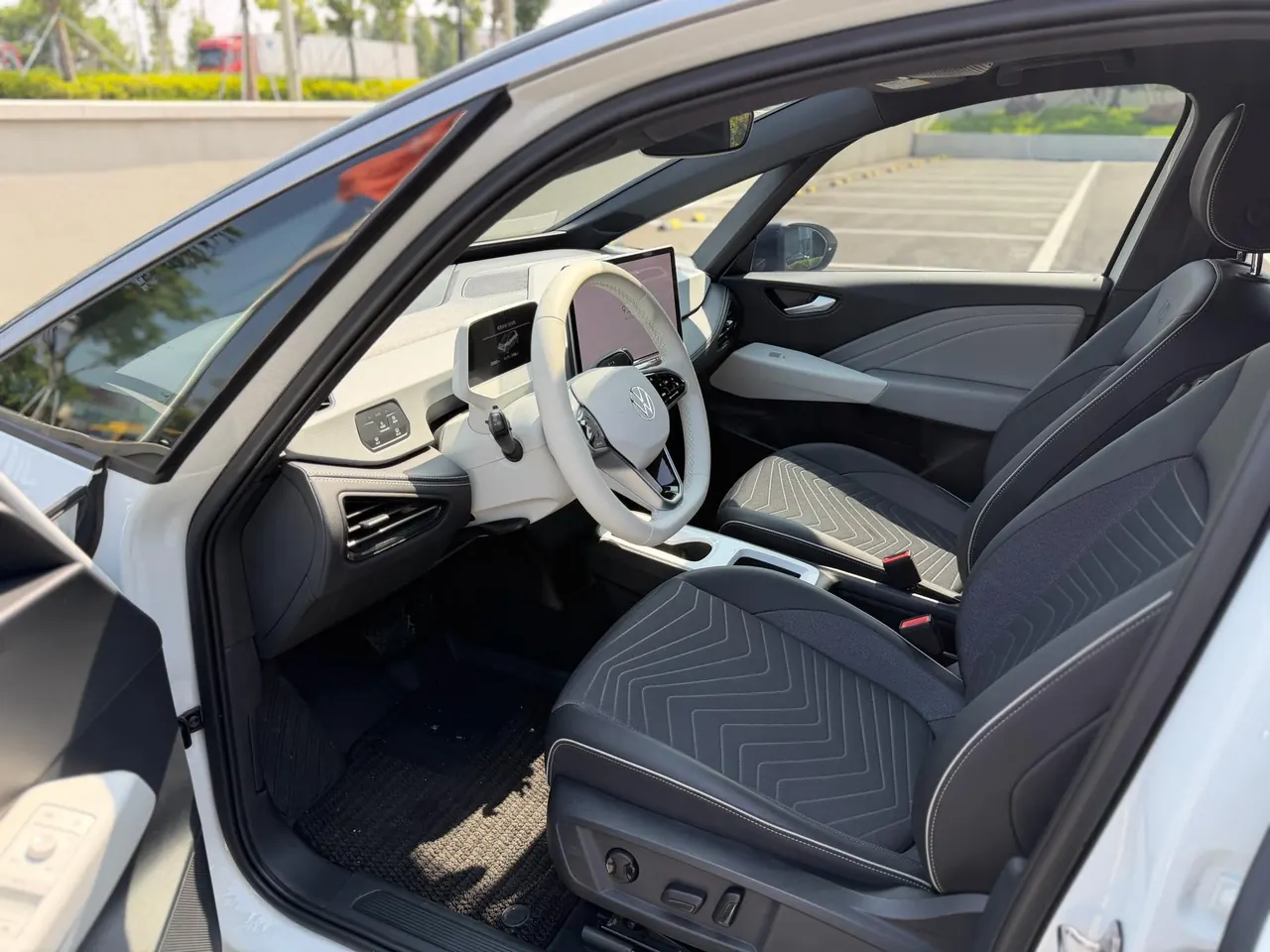 Volkswagen 2025 ID. 3 smart superior oxygen version automatic gear 4