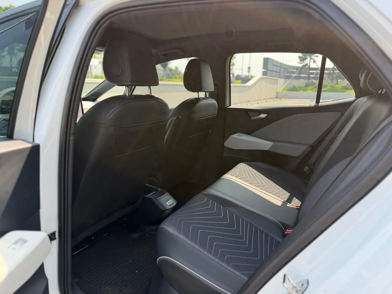 Volkswagen 2025 ID. 3 smart superior oxygen version automatic gear 6