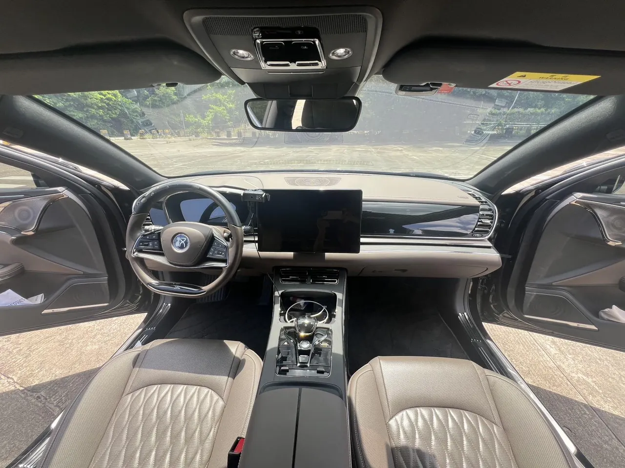 BYD 2020 Han four-wheel drive high-performance flagship automatic gear 5