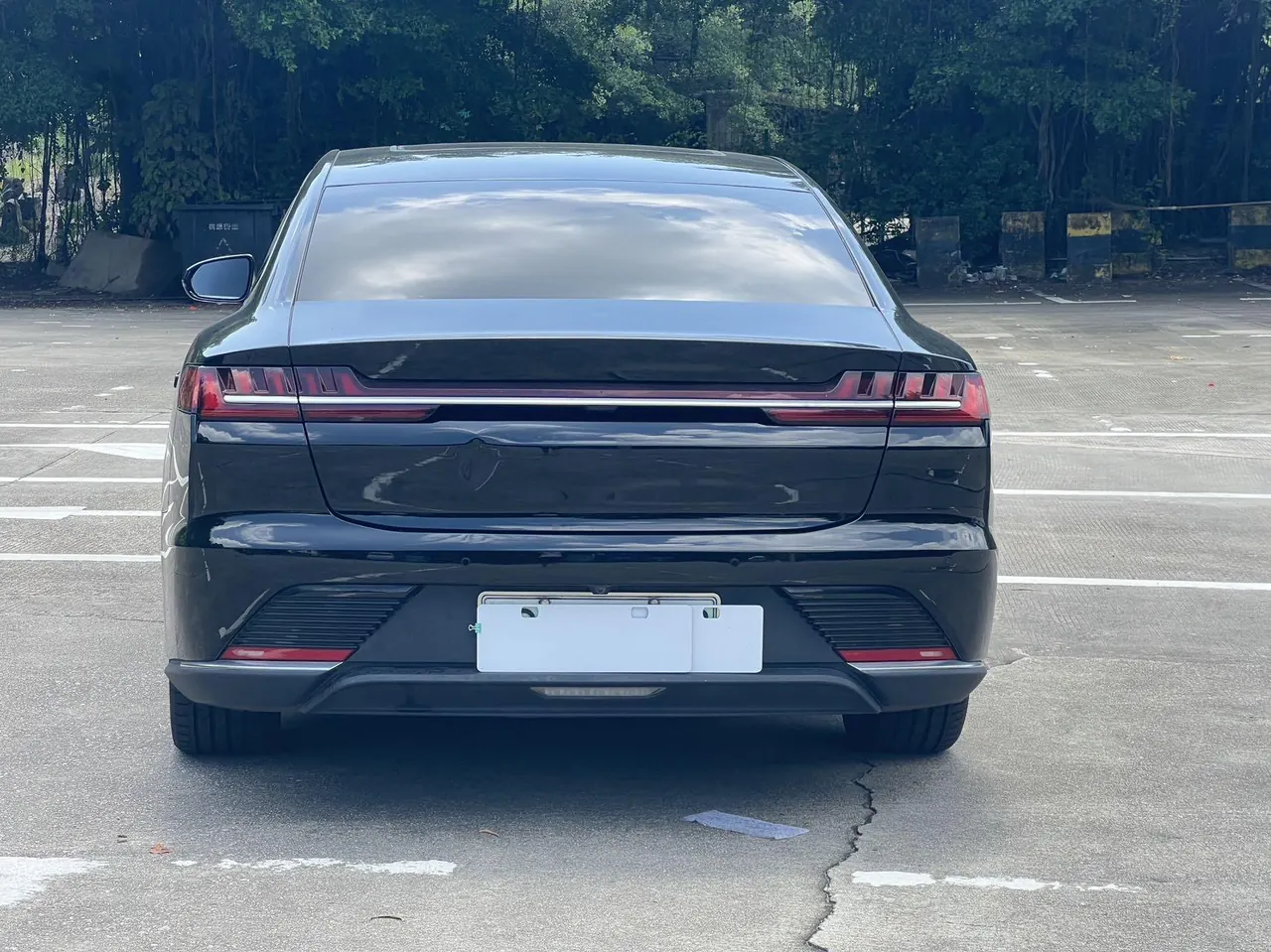 BYD 2020 Han four-wheel drive high-performance flagship automatic gear 7