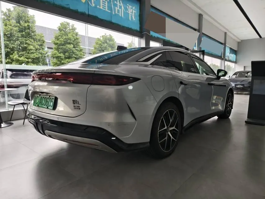 BYD 2025 Han L EV four-wheel drive laser Radar flagship automatic gear 5