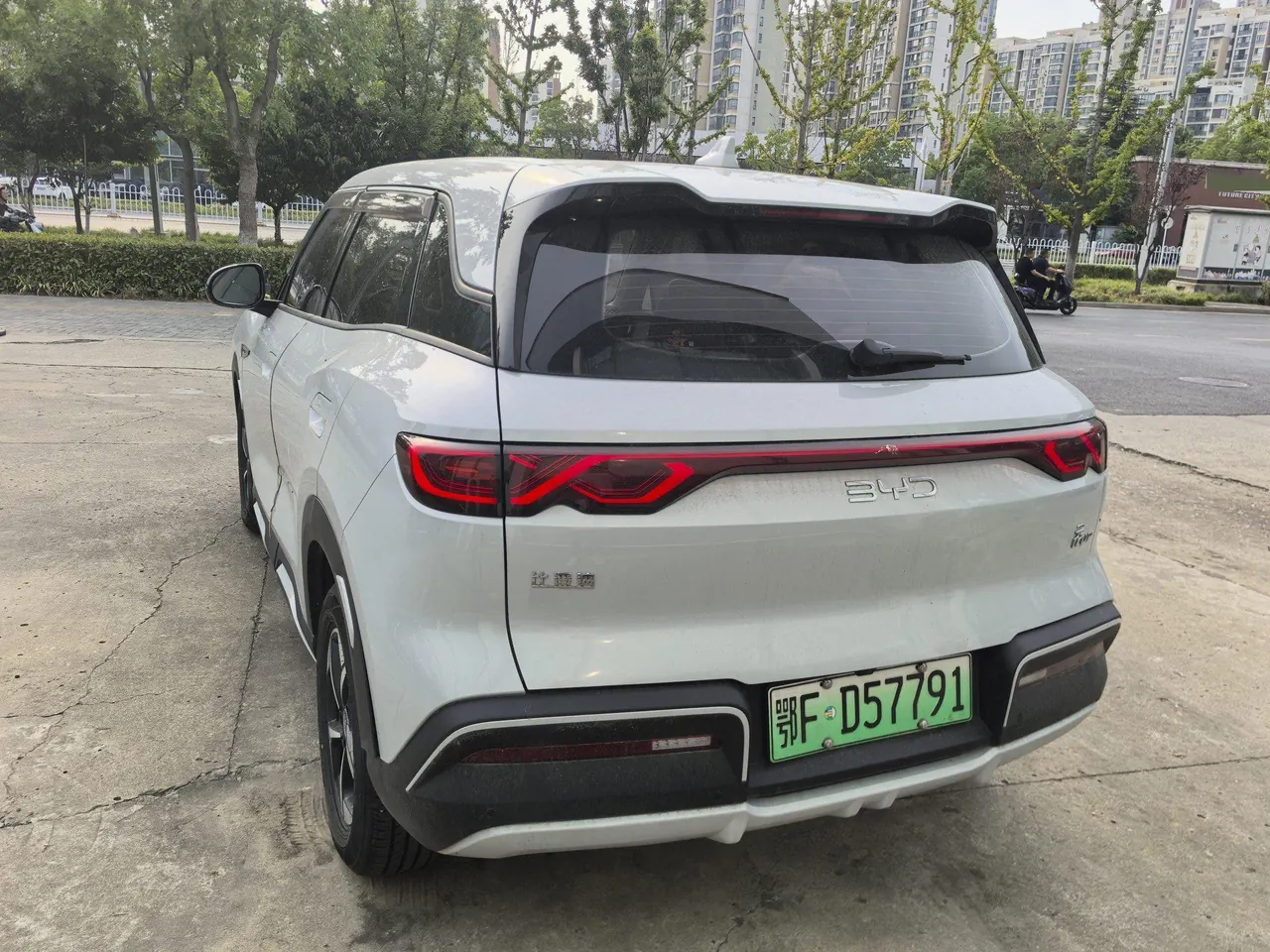 BYD 2024 Yuan UP 401KM Leading Automatic Gear 5
