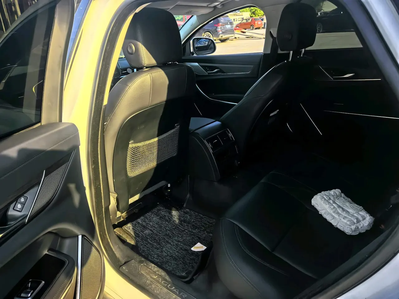 Jaguar 2021 XFL 2.0T P 10000.00g Drive Elite Deluxe Automatic Gear 2