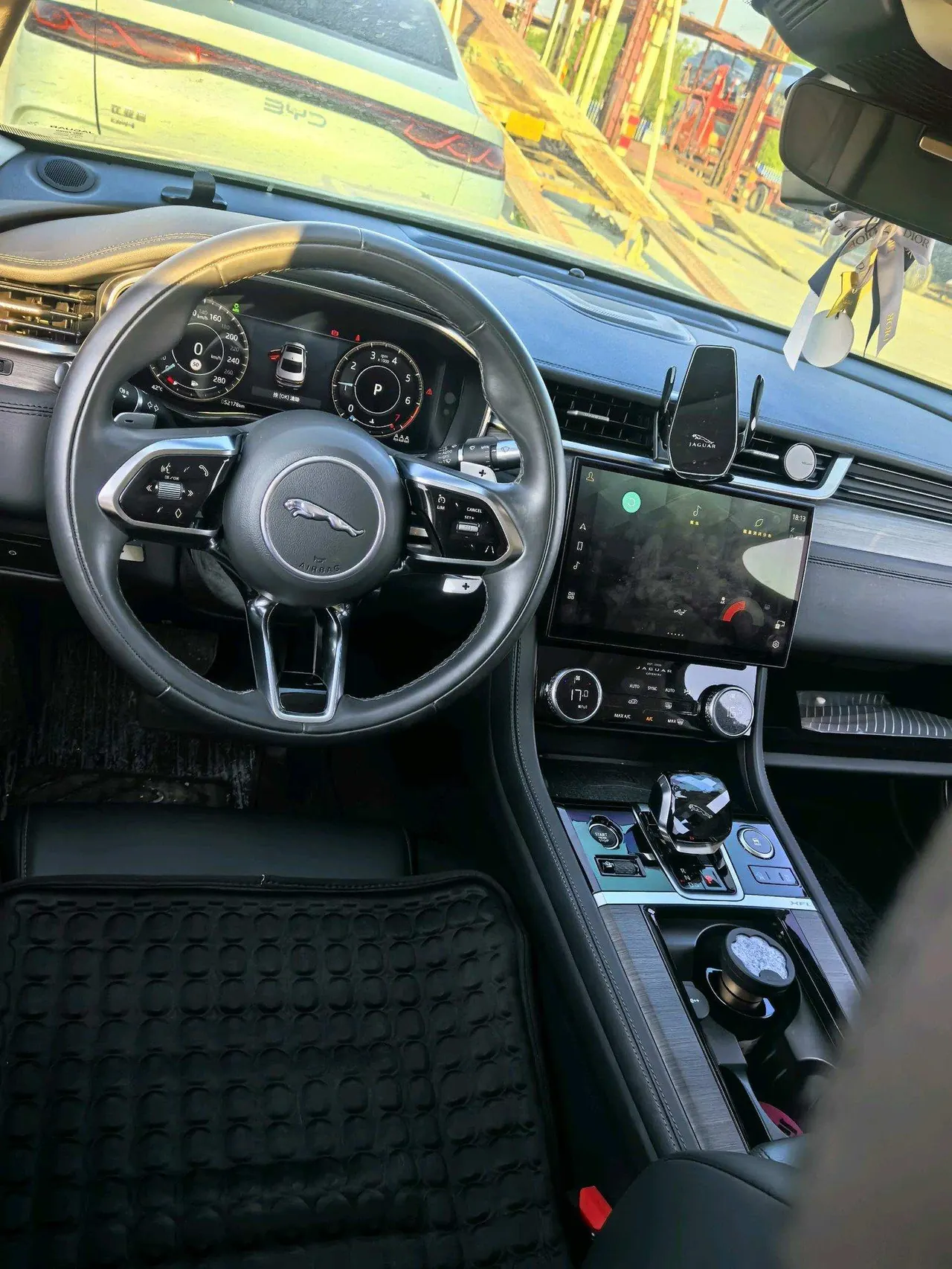 Jaguar 2021 XFL 2.0T P 10000.00g Drive Elite Deluxe Automatic Gear 3