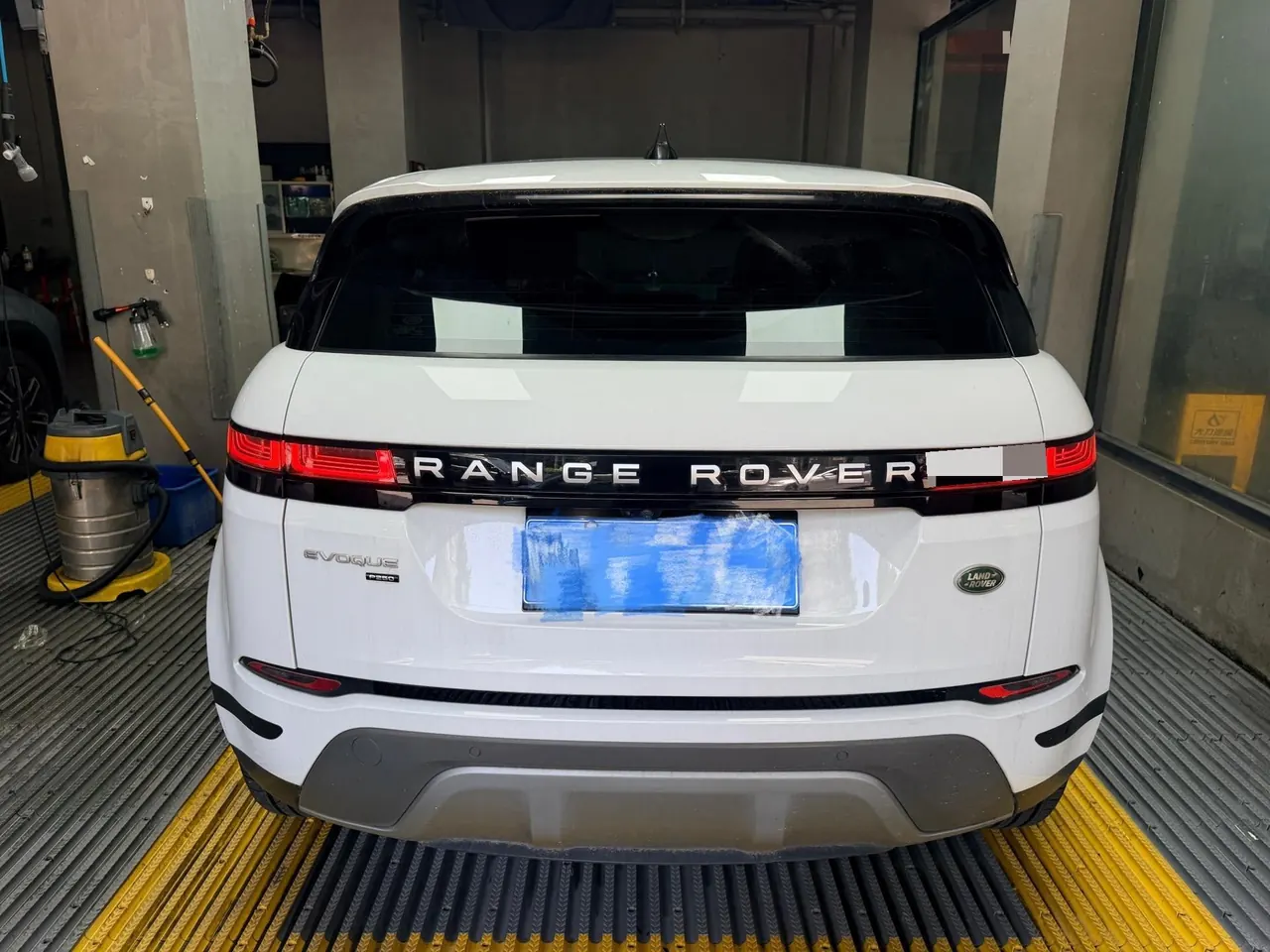 Land Rover 2020 Range Rover Aurora 48V 2.0T 249PS Youth Edition Automatic Gear 5