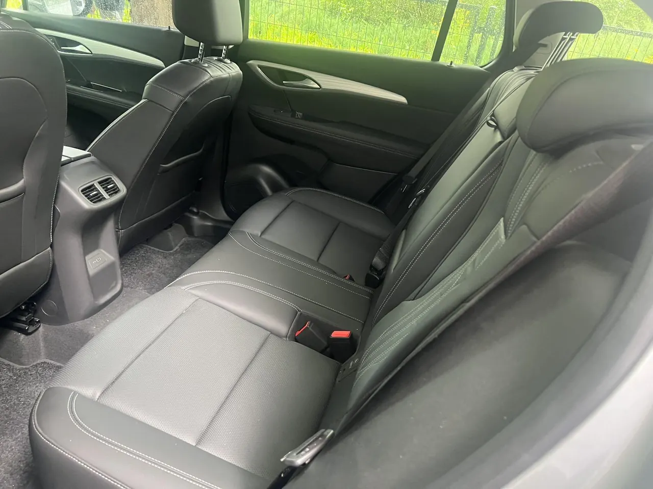 Buick 2025 Angkewei Plus 2.0T 4-wheel drive Avenir Avia automatic gear 7