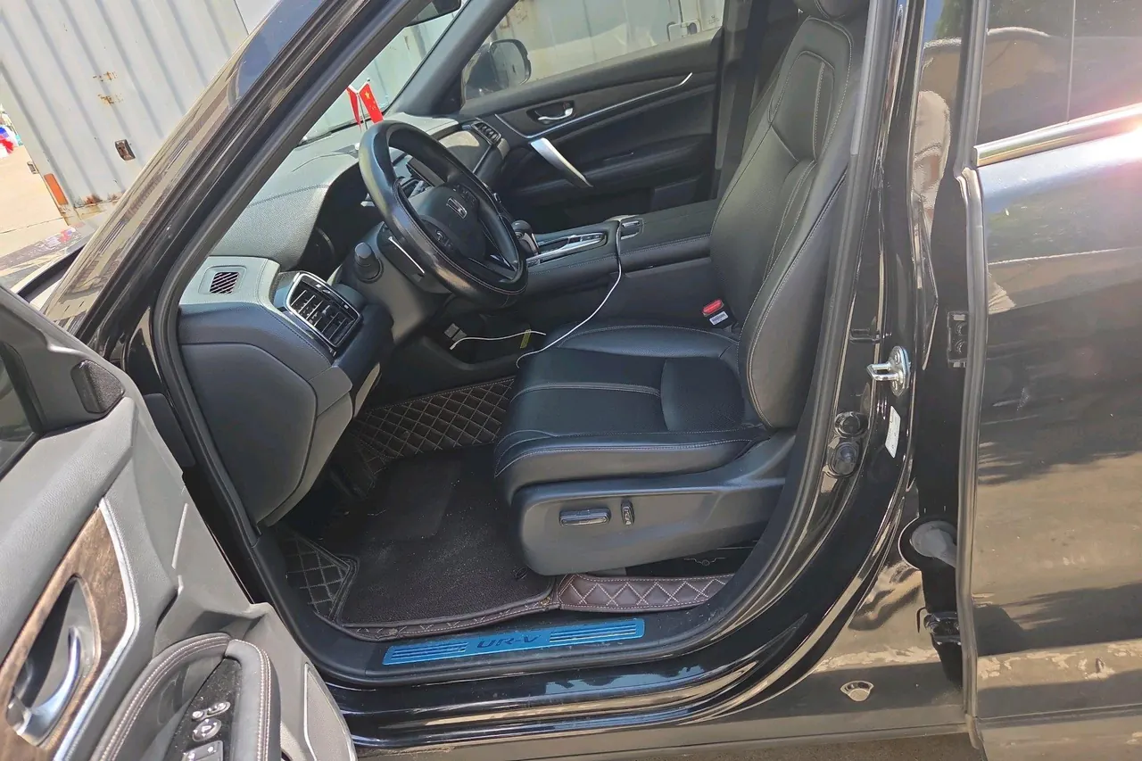 Honda 2020 UR-V 1.5T Stepless 240TURBO Two-Drive Zhiyue Edition Automatic Gear 5