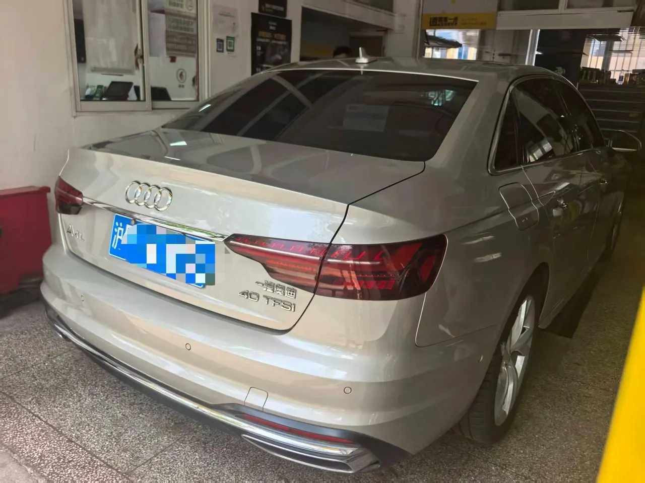 Audi 2020 A4L 2.0TFSI 40TFSI Fashion Dynamic Automatic 5