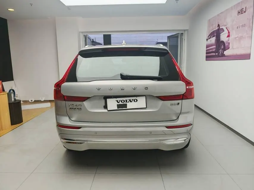 Volvo 2025 XC60 48V 2.0T B5 4-wheel drive Zhiyuan Deluxe Edition Automatic Gear 8
