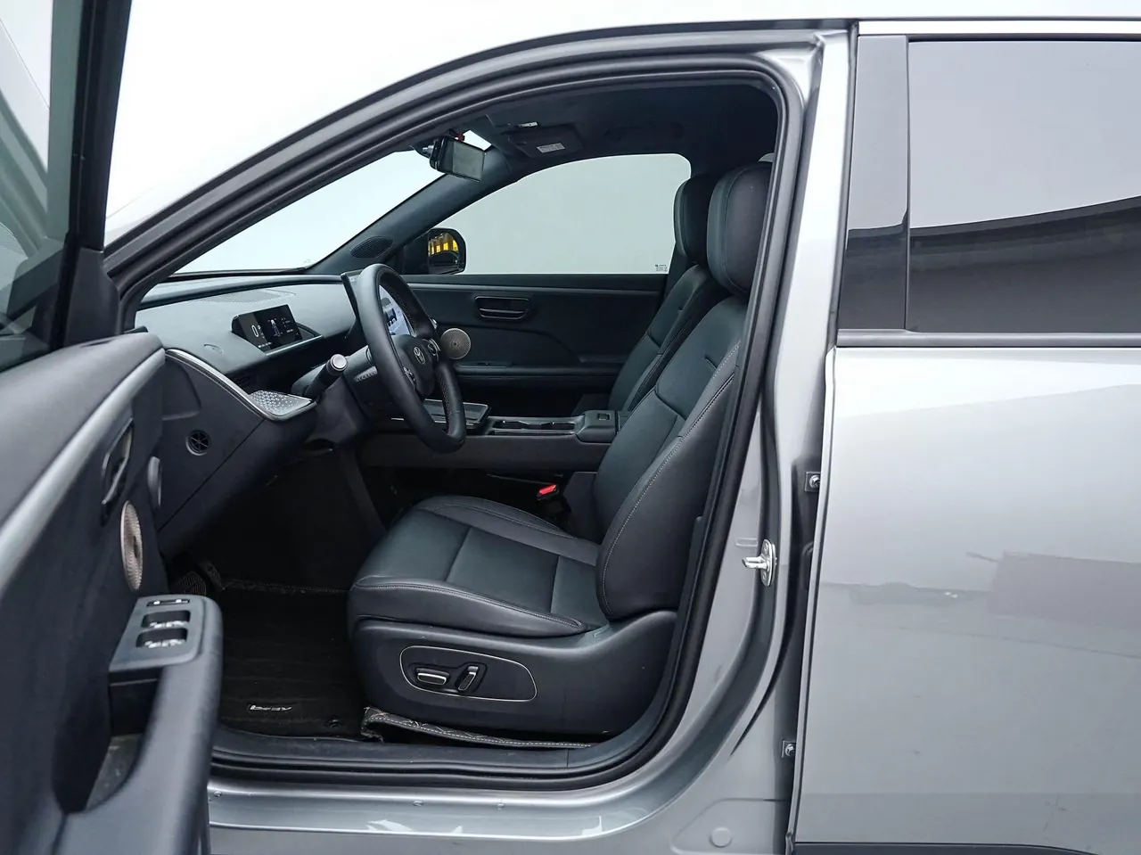 Toyota 2025 Platinum Intelligence 3X 520 Pro Automatic Gear 4