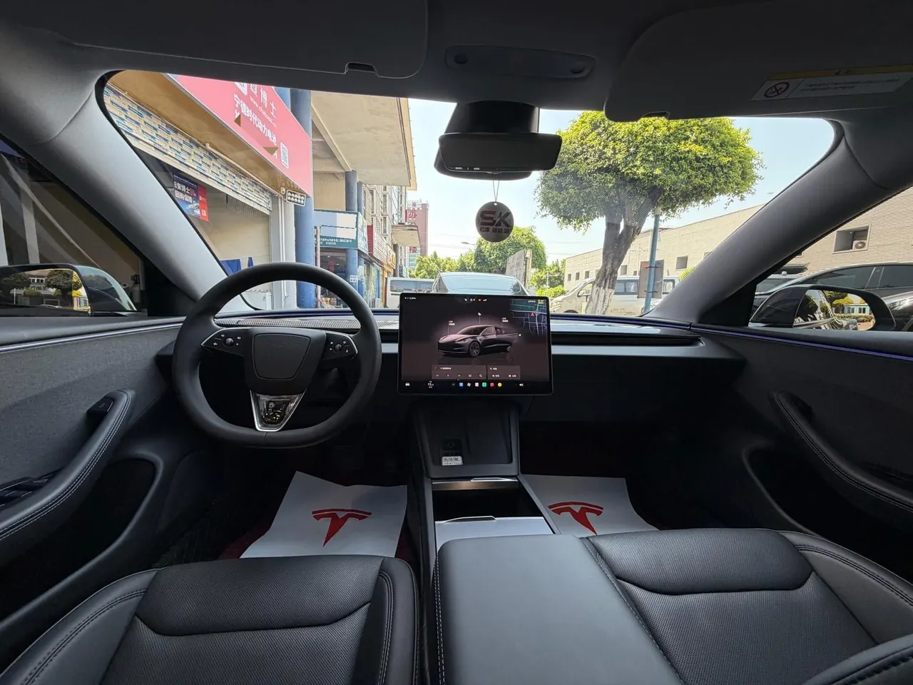 Tesla 2025 Model 3 rear-wheel drive version of automatic transmission 5