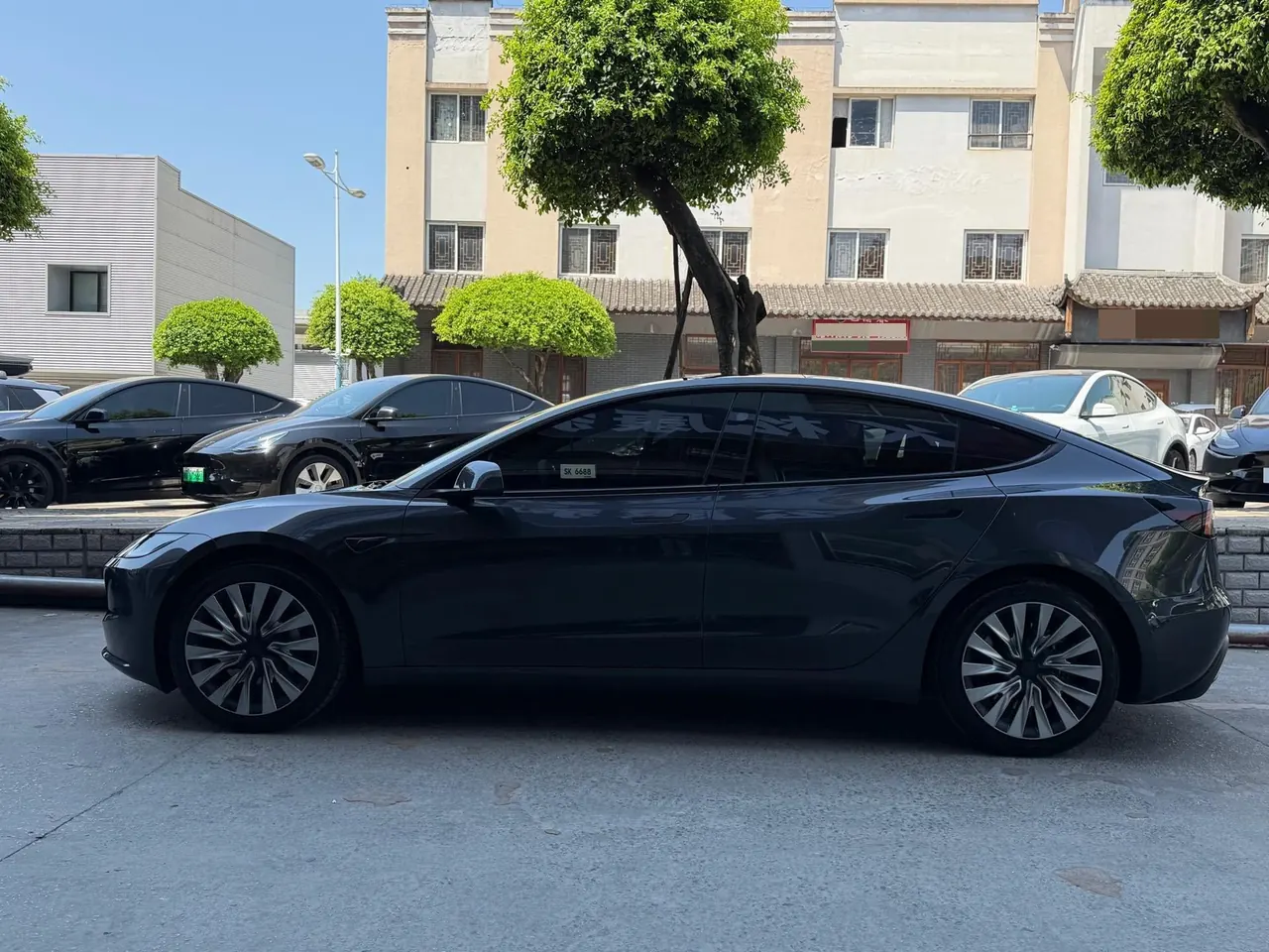 Tesla 2025 Model 3 rear-wheel drive version of automatic transmission 8