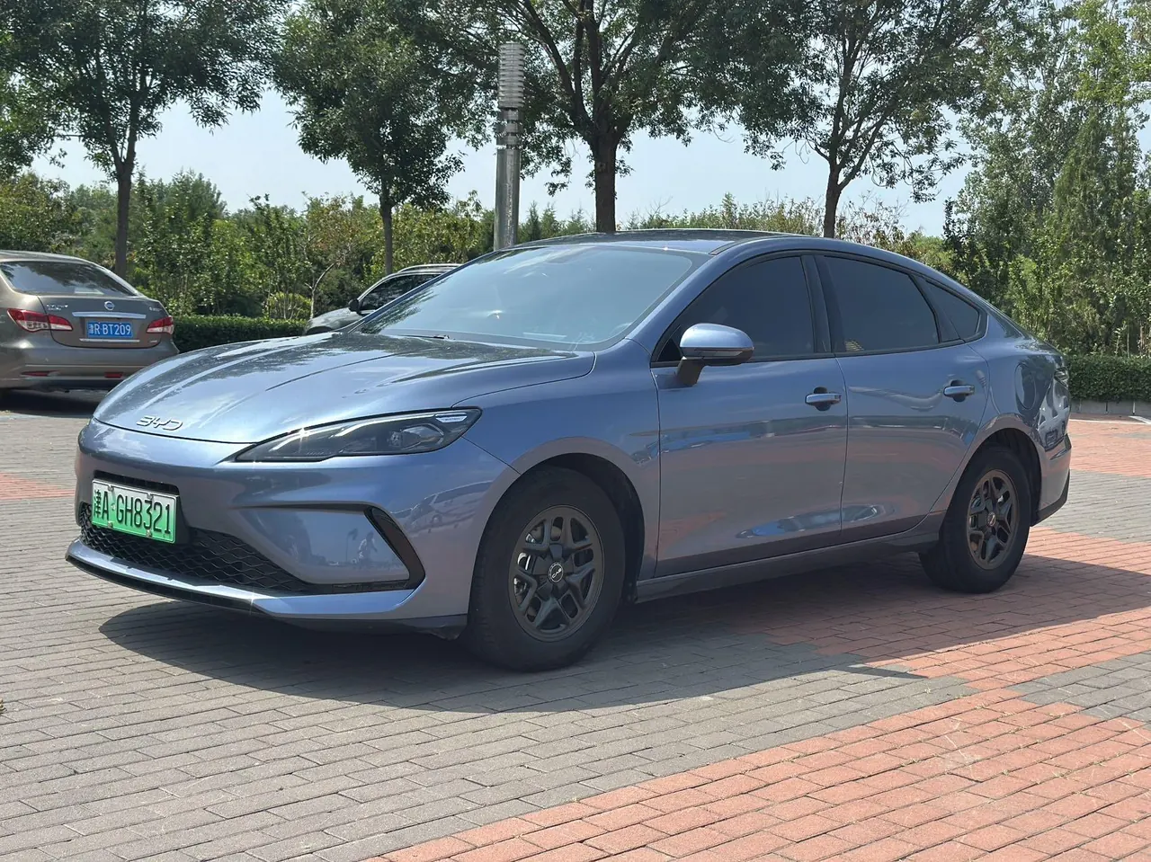 Open image lightbox: BYD 2025 seals 05 DM-i 1.5 stepless smart driving version 55KM luxury automatic gear