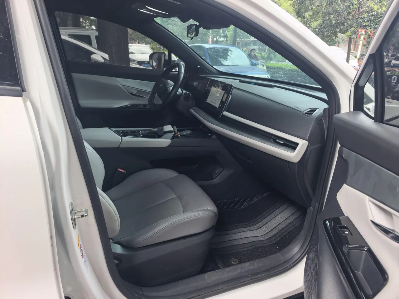 ChangAn 2023 UNI-T 1.5T honorable automatic gear 5