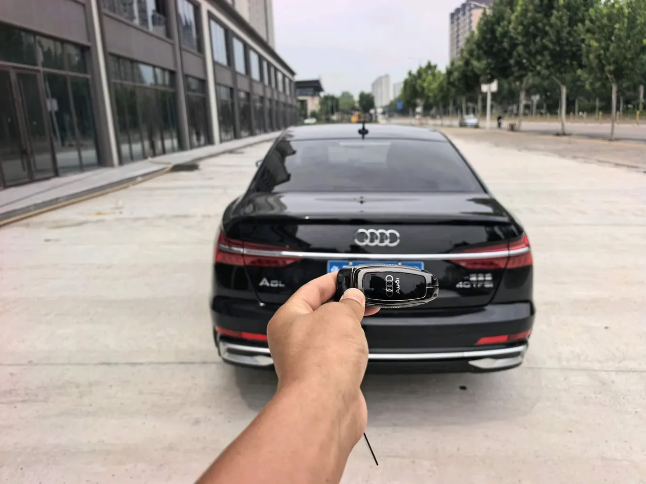 Audi 2022 A6L 2.0TFSI 40TFSI Deluxe Elegant Automatic 8