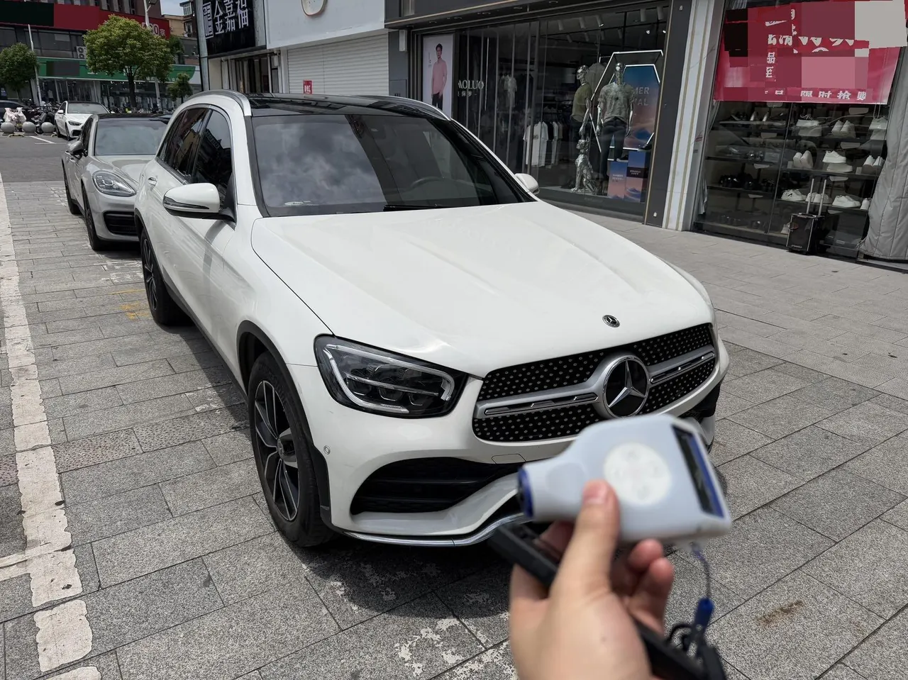 Mercedes Benz 2022 GLC 260 L 4MATIC 2.0T Luxury (Change 2) Automatic Gear 3