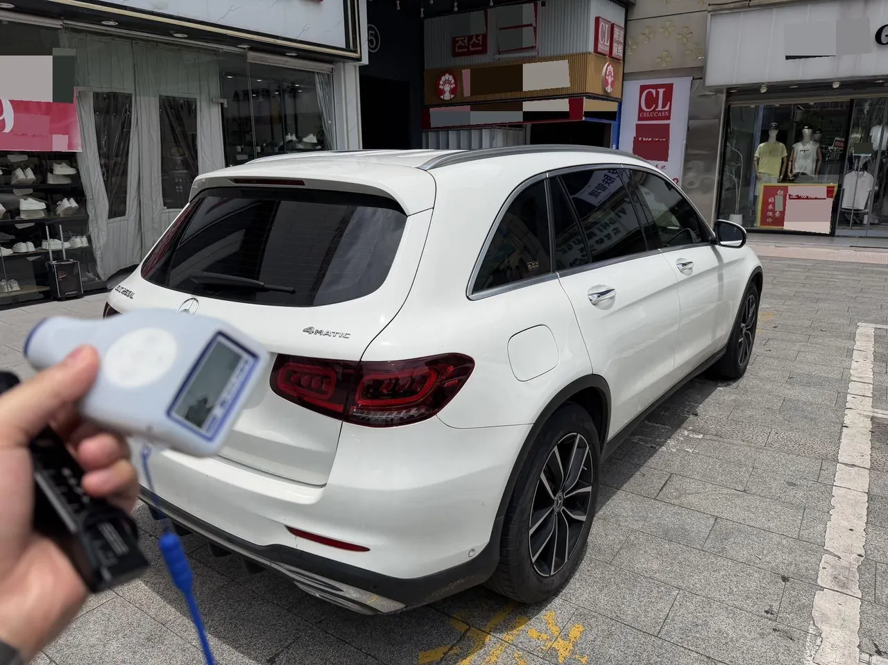 Mercedes Benz 2022 GLC 260 L 4MATIC 2.0T Luxury (Change 2) Automatic Gear 5