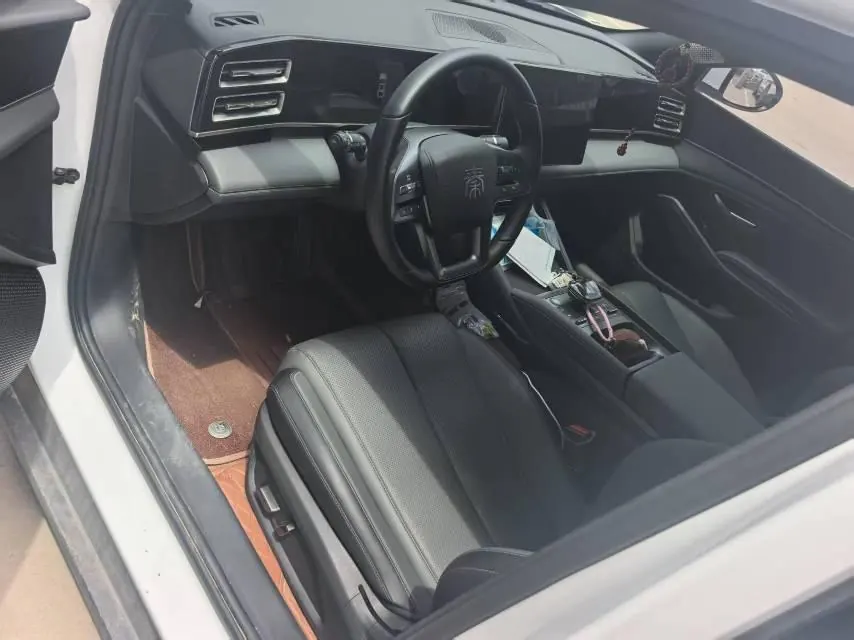 BYD 2025 Qin L DM-i 1.5 stepless smart driving version 80KM Exceed automatic gear 2
