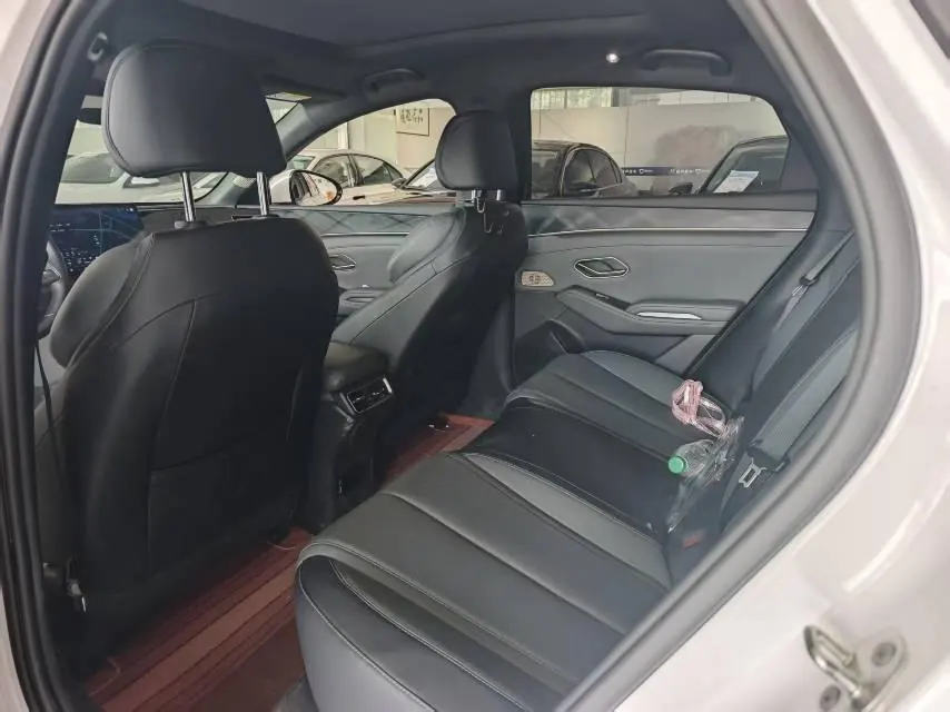 BYD 2025 Qin L DM-i 1.5 stepless smart driving version 80KM Exceed automatic gear 6