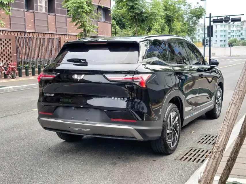 WuLing 2025 Starlight S 1.5T Stepless 130km High Power Flagship Automatic Gear 8