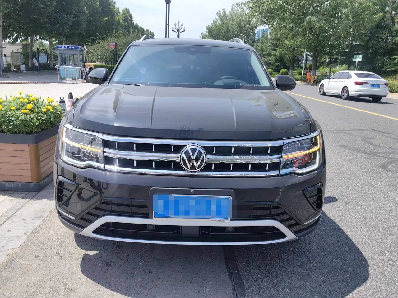 Volkswagen 2022 Tuang 2.0TSI 380TSI 4WD Respect Flagship Automatic Transmission 2