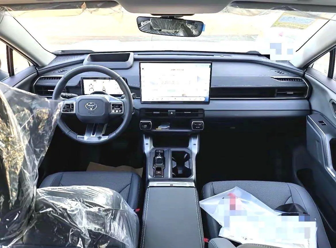 Toyota 2026 RAV4 Rongfang Double Engine 2.5 Stepless Four-wheel Drive Flagship Automatic Gear 3