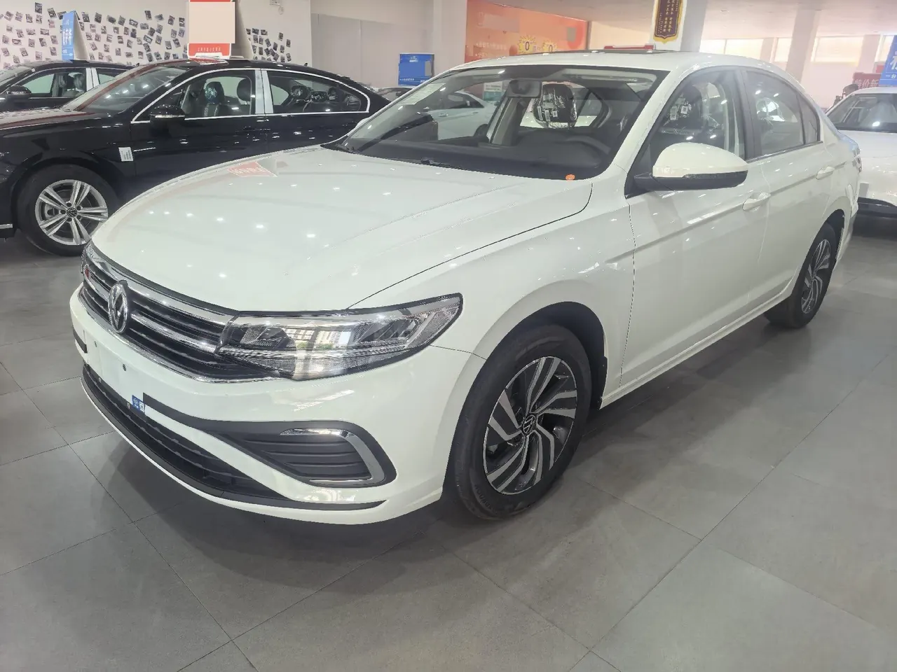 Volkswagen 2026 Bora 1.2TSI 200TSI Yuexing Navigation Edition Automatic Gear - View 1
