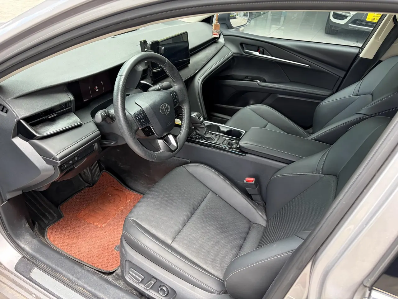 Toyota 2024 Camry Dual Engine 2.0HGVP Stepless Deluxe Automatic Gear 4