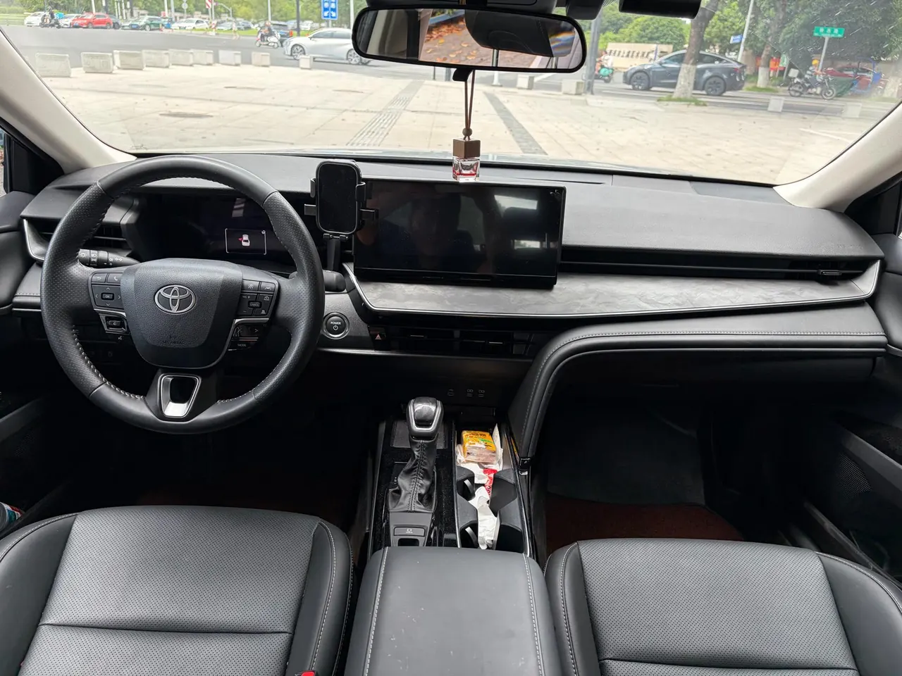 Toyota 2024 Camry Dual Engine 2.0HGVP Stepless Deluxe Automatic Gear 6