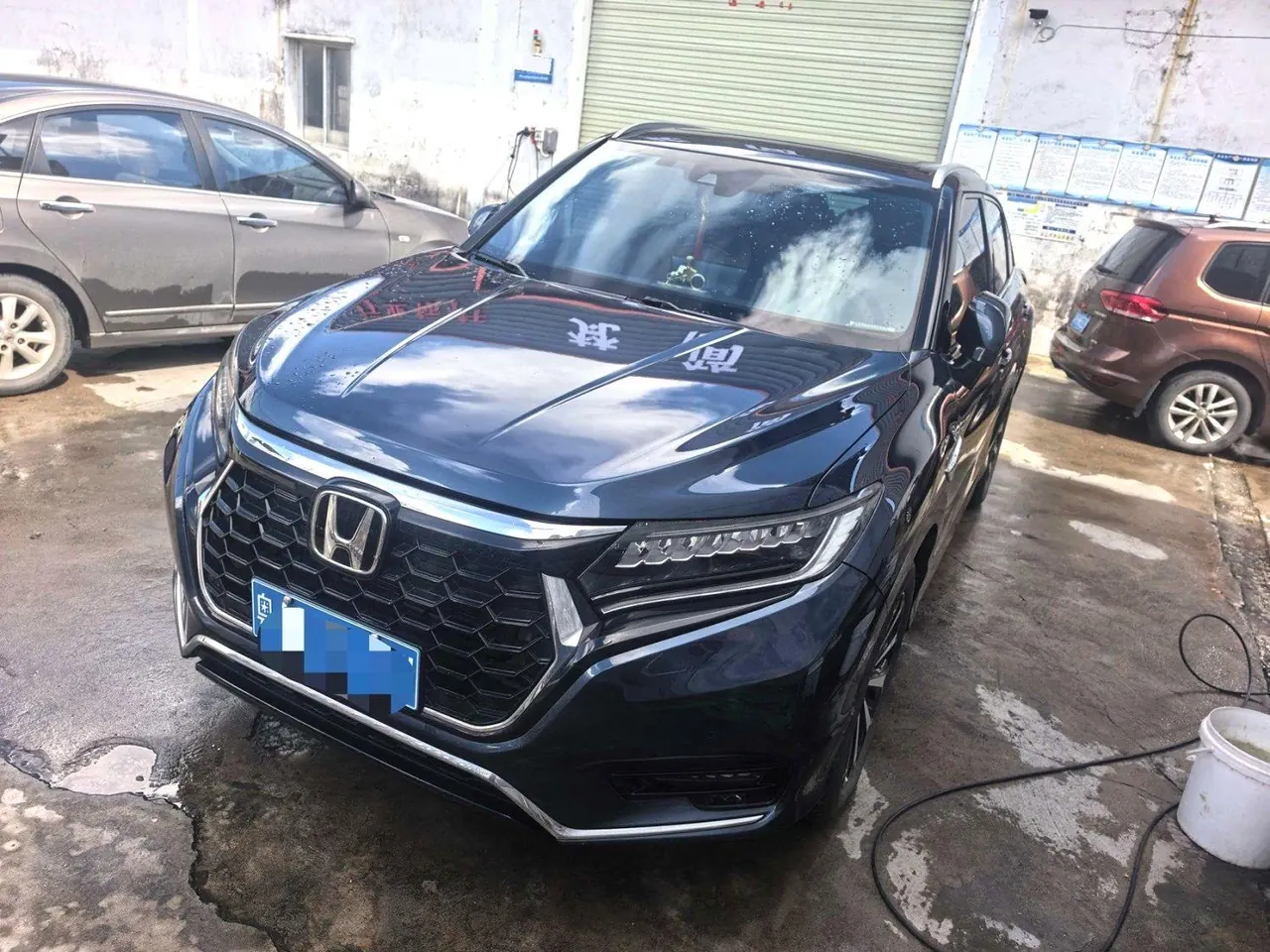 Honda 2024 UR-V 2.0T 370TURBO 4-wheel drive exclusive automatic gear - View 1