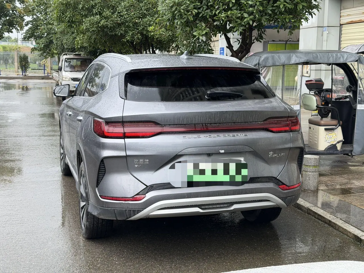 BYD Song PLUS New Energy 2024 Song PLUS EV Glory Edition 520km Luxury Automatic Gear 3